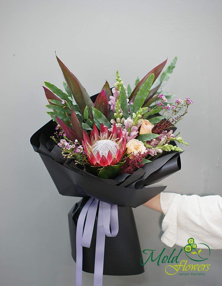 Buchet cu protea "Exotic"