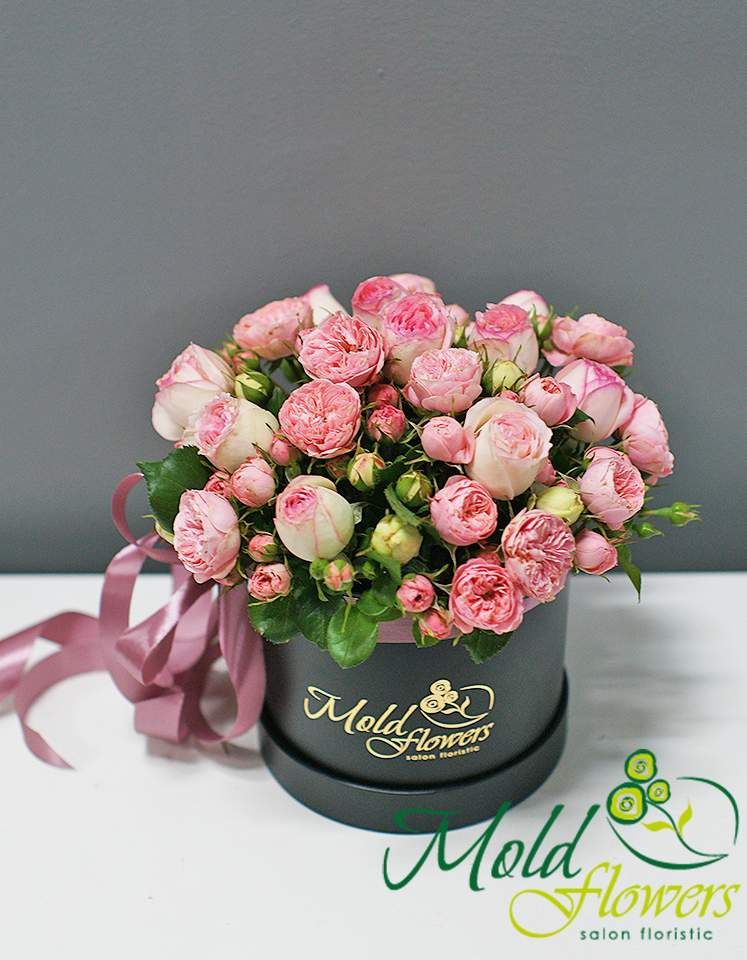 Cutie cu trandafiri roz de tip bujor