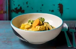 CURRY AMARILLO