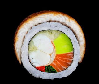 DRAGON SAKE EBI DELUXE