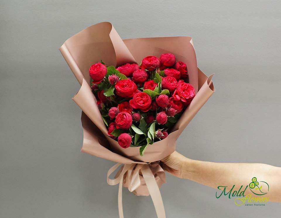Buchet din trandafiri "Red piano"