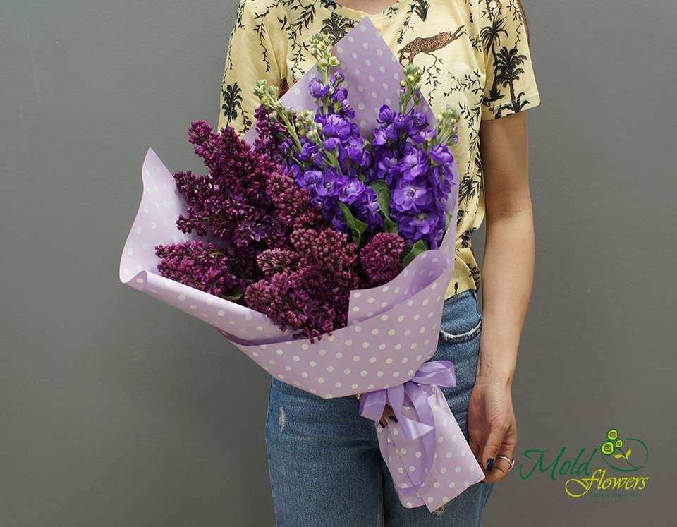 Buchet din liliac și mattiola 2