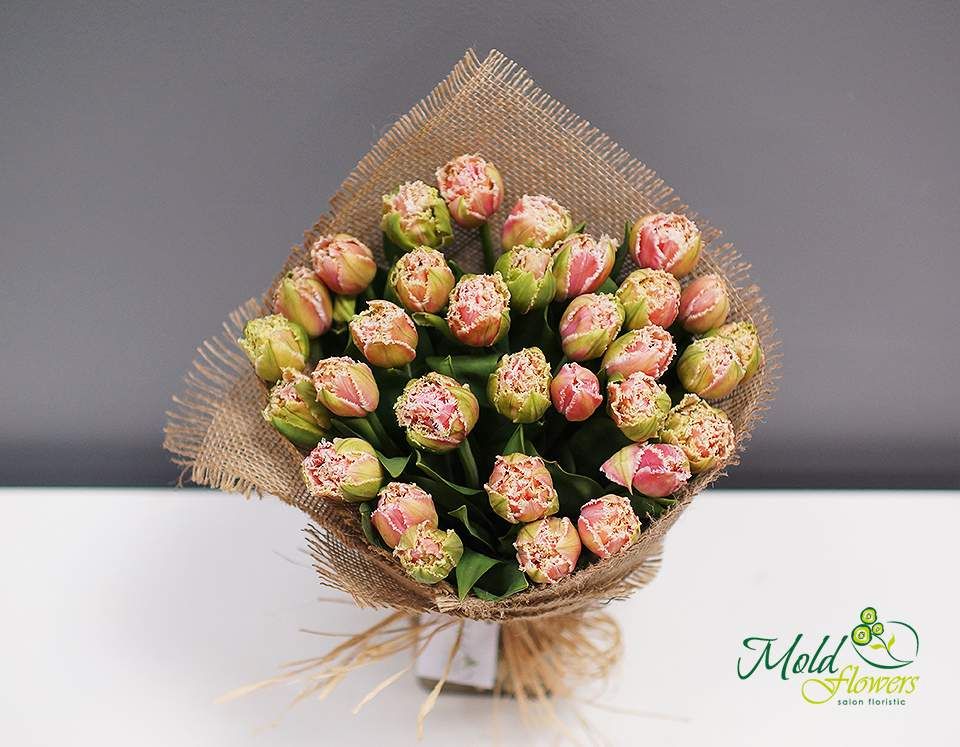 Buchet din lalele tip bujor