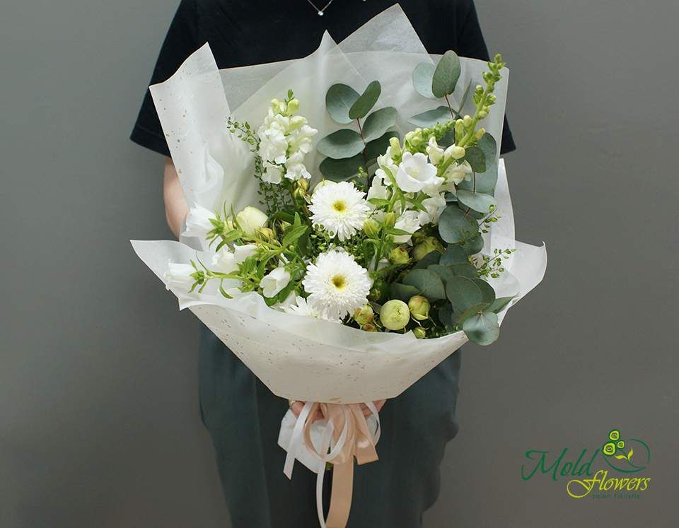 Buchet din flori albi