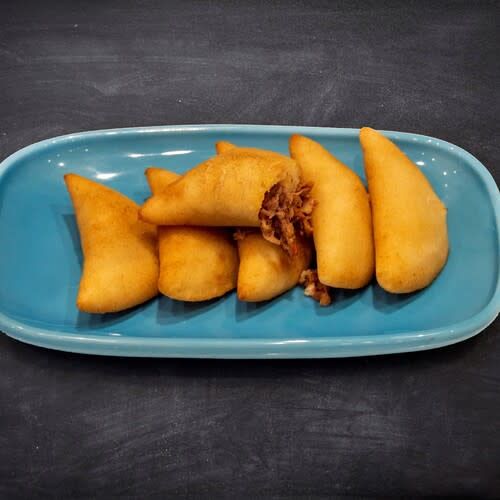 Mini Empanadas De Carne Mechada