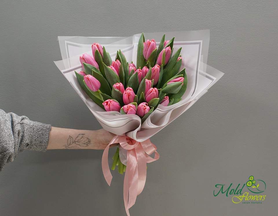 Buchet din lalele "Sarut aerian"